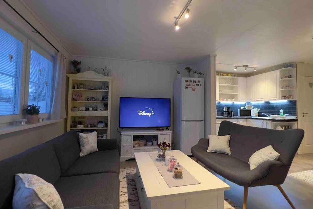 Marta'S Home-Cozy Appartment Near The Airport Andselv Exterior foto